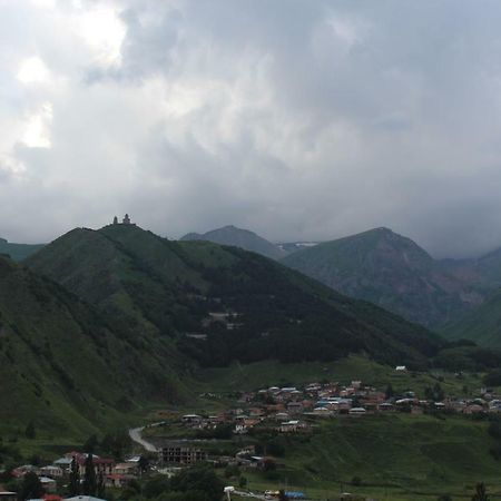 Rustaveli St11 Hotel Kazbegi Ngoại thất bức ảnh