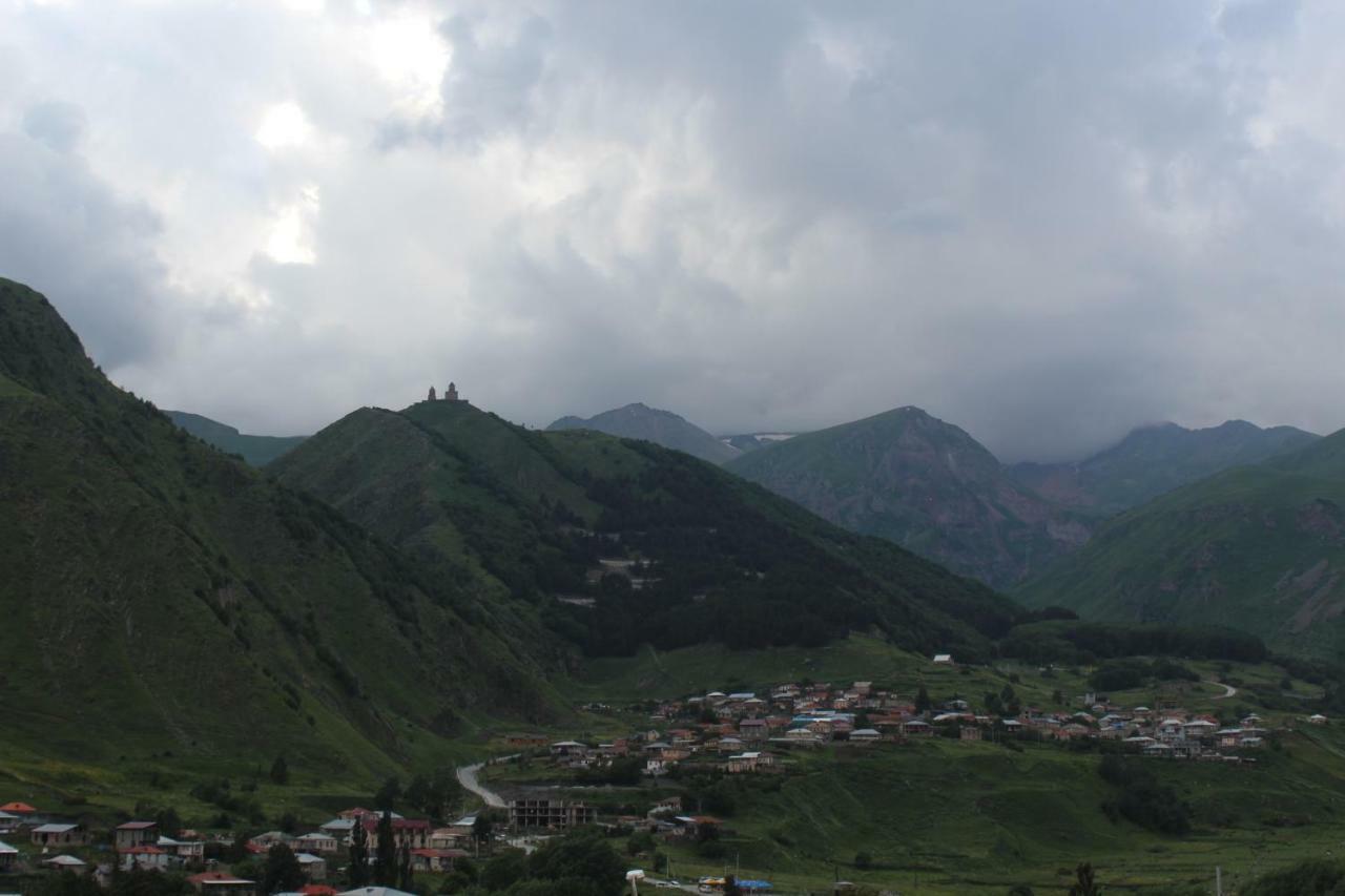 Rustaveli St11 Hotel Kazbegi Ngoại thất bức ảnh